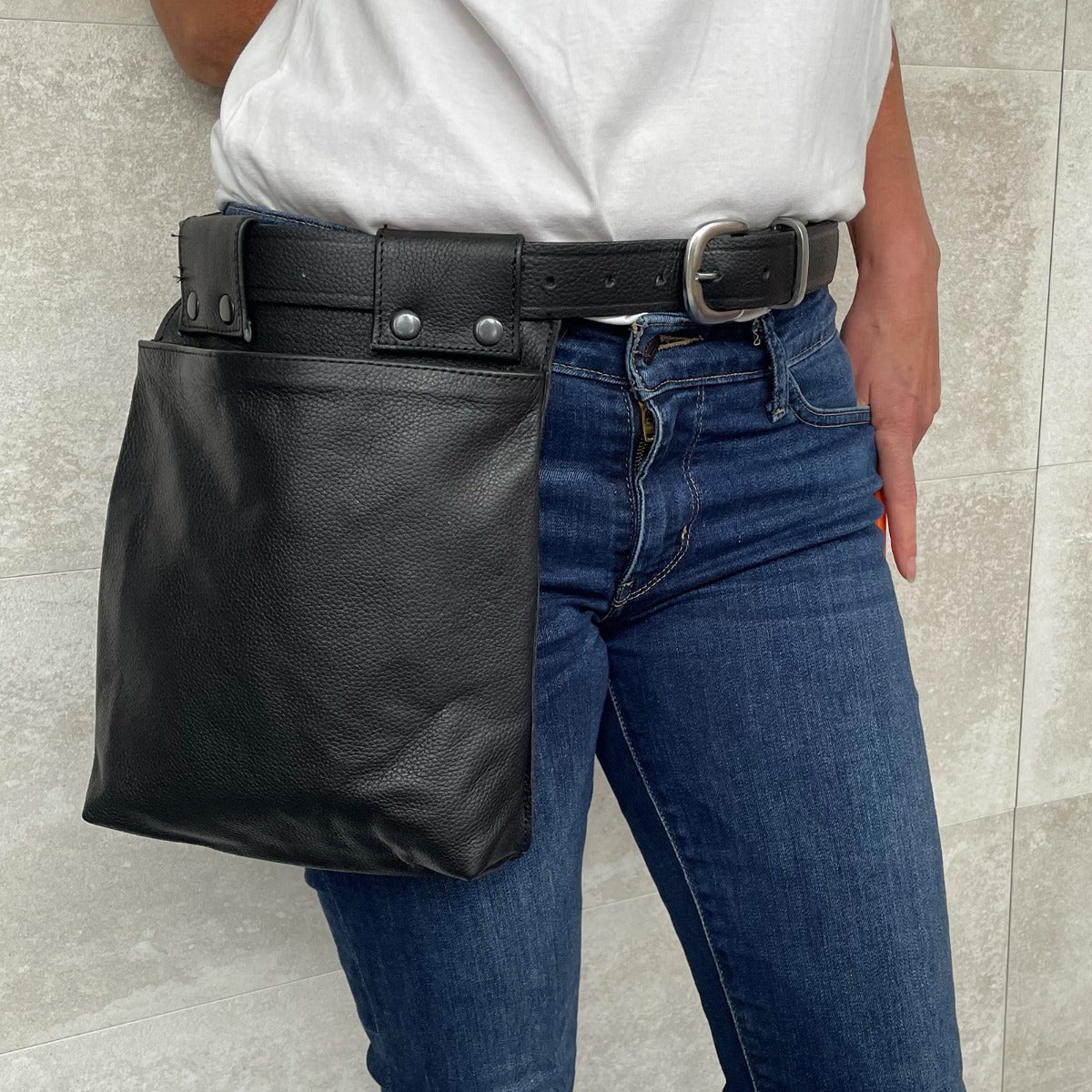 Leather Detachable Pocket for DP122 - Default Title