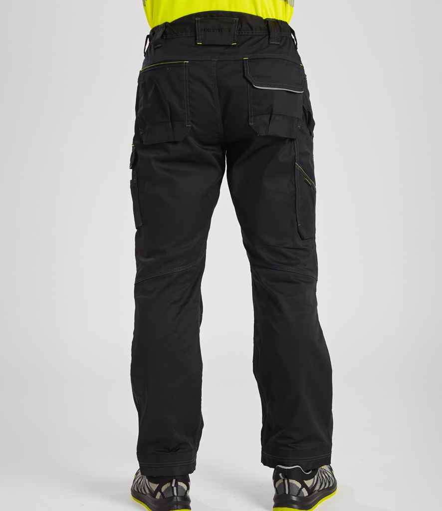 PW1004 Black Model