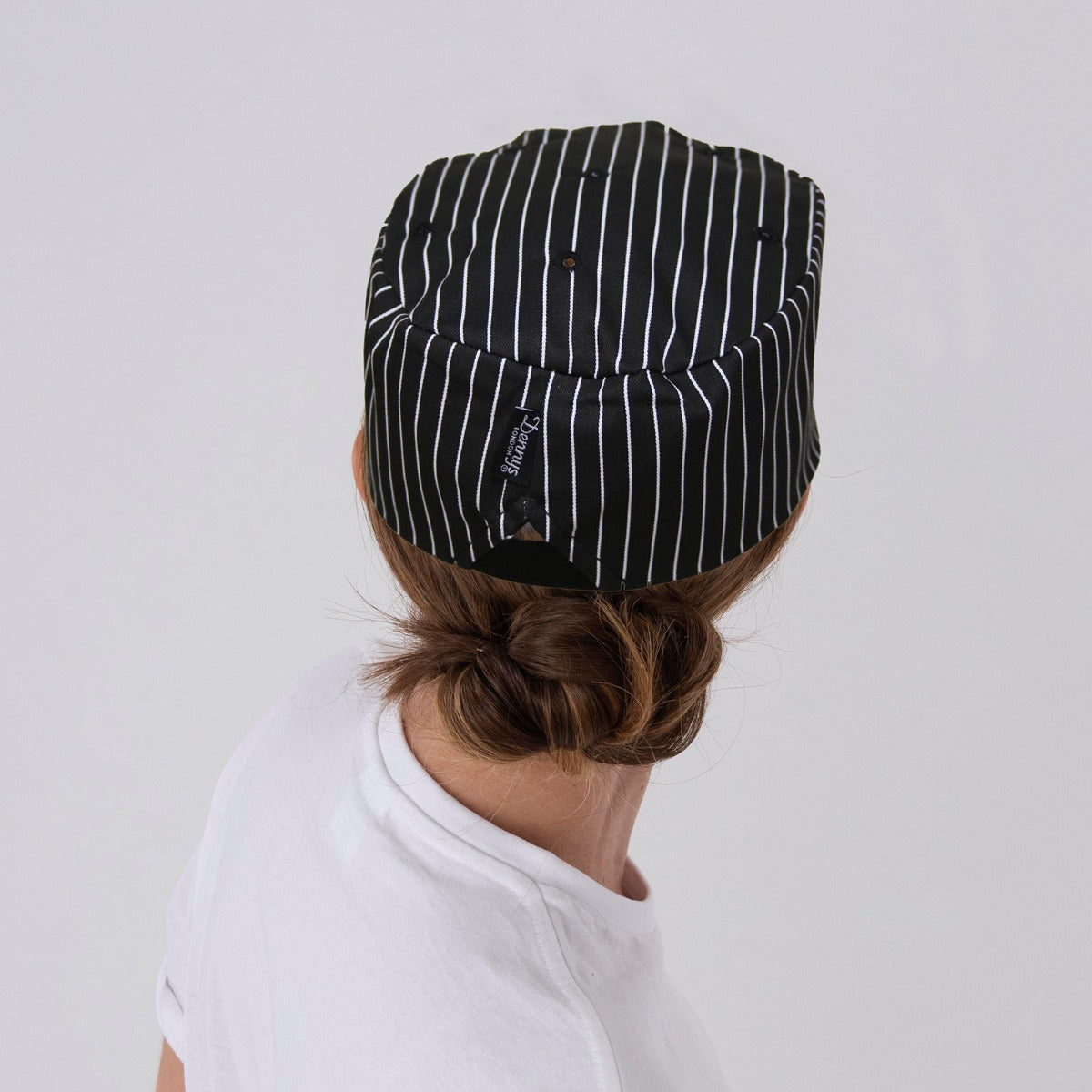 Dennys Printed Skull Cap - Black Pinstripe / L