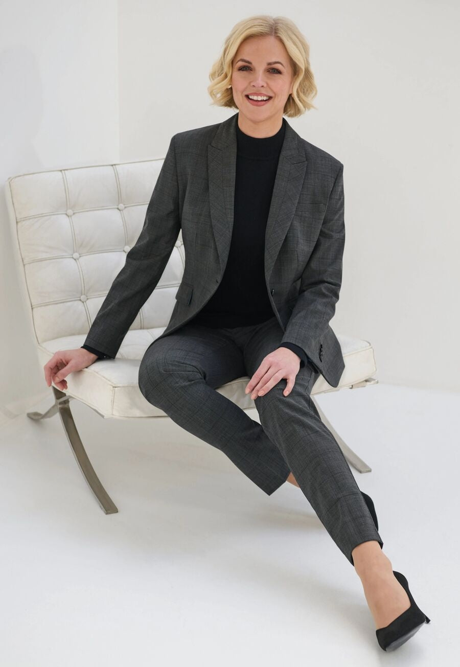 Brook Taverner - Golden Turtleneck Jumper - 2389